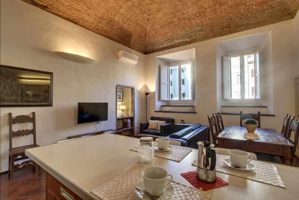 Salvemini Elegant Close To Piazza Santa Croce * Florencia